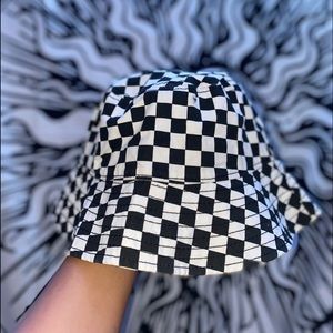 Checkered bucket hat